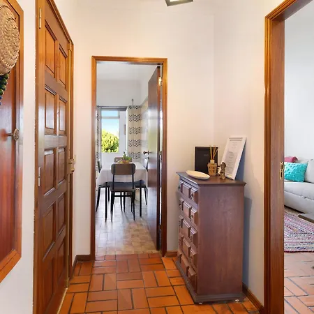 Apartment Retro House Moledo
