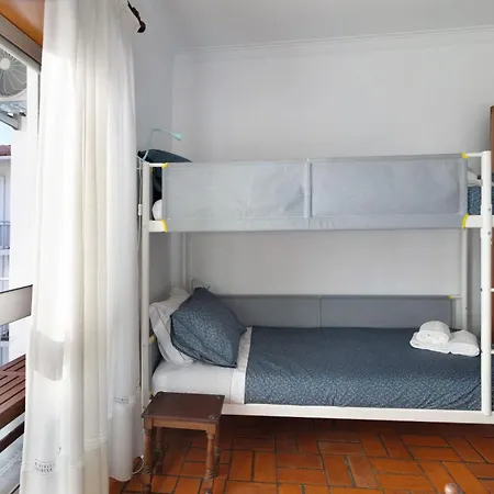 アパート Retro House モレド