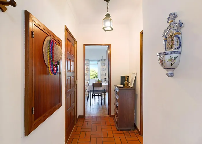 Retro House モレド